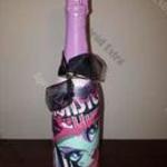 Monster High kézműves gyermek alkoholmentes pezsgő. Ajándékötlet fotó