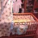babaágy , újszerű., matrac tartó matraccal, rács védővel , baldahintartó fotó