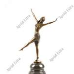 Táncoló nő - elegáns bronz szobor fotó