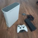 Xbox 360 Arcade konzol fehér fotó