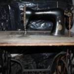 Eladó antik Singer működő varrógép fotó