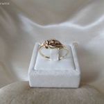 Arany gyűrű 3 kis briliánssal fotó