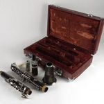 1O553 Gyönyörű ezüstözött Lark klarinét dobozában fotó