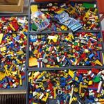 LEGO ömlesztett vegyes csomag figura elemek 4, 7 kg #2889 fotó