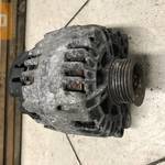 AUDI A4 B8 / AUDI A5 8T 2, 7 V6 TDI _ generátor 059 903 016 J fotó