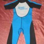 fekete kék neoprén úszódressz szörfruha 5 évesre h: 73 cm mb: 57-66 cm fotó