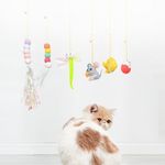 Függő cica játék hernyó fotó