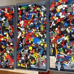 LEGO ömlesztett vegyes csomag figura elemek 2, 5 kg #2777 fotó