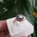Antik arany margaréta gyűrű opállal és rubinokkal fotó