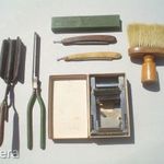 Antik borotva , Bakony penge élező, régi fodrászkellék, borotva doboz fotó