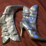 39-s ezüst cipzáras csizma 10 cm sarok diszcsatok fotó