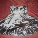 ezüst pántnélküli ruha Apricot 14/42-s h: 76 cm mb: 94-100 cm fotó