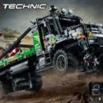 LEGO® (42129) Technic - 4x4 Mercedes-Benz Zetros verseny teherautó fotó