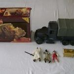 Indiana Jones Cargo truck nagyon ritka régi játék dobozában figurákkal együtt. fotó