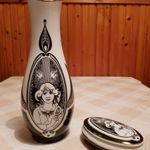 Hollóházi Szász Endre, porcelán bonbonier és váza fotó