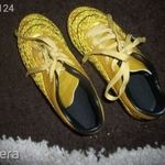 Gyermek stoplis foci cipő ELADÓ! 32-es méret (kínai gyártmány) fotó