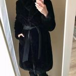 Orsay fekete műszőrme kabát övvel fotó