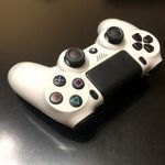 PlayStation 4 (PS4) kontroller - fehér fotó
