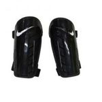 Fekete S-es gyerek sípcsontvédő, lábszárvédő - Nike (kicsit kopottabb) fotó