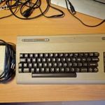 GYőnyőrű Commodore 64 Breadbin Retro Számítógép eladó. fotó