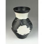 0R413 Régi hibátlan Gorka Lívia kerámia váza 15 cm fotó