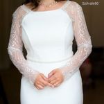 Gyönyörű egyedi ekrü mennyasszonyi ruha eladó fotó