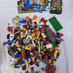 1kg vegyes ömlesztett LEGO csomag figurával - ajándék összerakási útmutatók (eredeti lego) l fotó