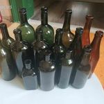 Antik régi boros sörös palackok üvegek csomagban fotó