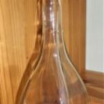 Szép formájú régi likőrös üveg fotó
