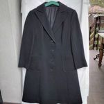 Fekete, alkalmi, karcsúsitott női kabát M méret fotó