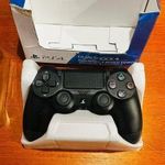 PlayStation 4 DualShock 4 vezeték nélküli vezérlő (FEKETE) fotó