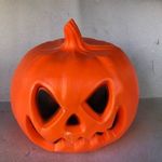 Halloween-i műanyag narancssárga töklámpás - melegfehér LED + hangeffekt Ø20 x 19 cm fotó