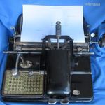 Antik AEG Mignon 4 typ német írógép./Csendőr írógép /működőképes állapotban. Doboza nincs meg. fotó
