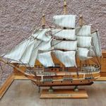 Hajó, vitorlás fa makett 28x32 cm fotó