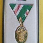 VÁM- és Pénzügyörség kitüntetés tölgyfa levéllel 24040312 fotó