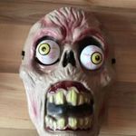 Zombi Koponya maszk mozgó szemgolyóval Halloween gyerek és felnőtt maszk álarc jelmez fotó