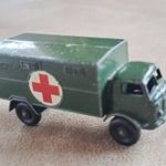 Matchbox Lesney Regular Wheels 59. Service Ambulance Ford 3 ton 4x4 1959-ből fotó