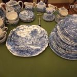 Wedgwood porcelán készletek, Dickens Inn & Old english village NMÁ fotó