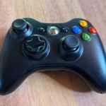 Xbox 360 fekete kontroller fotó