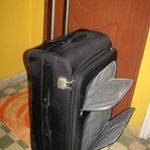 Gurulós bőrönd, ORMI, 4 görgő, számzár, újszerű 75x46x34-38-ig, fémpántos vászon gyönyörű ! fotó