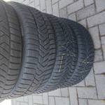 Gyári szerelésű, újszerű Pirelli 225/40r18 téli gumi fotó