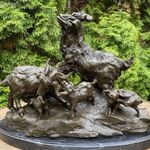 Kecske család - monumentális bronz szobor fotó
