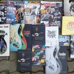 Zenei 15 db-os könyvcsomag, pl. Fender gitárok, Bruce Springsteen, Gitáriskola fotó