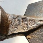 Régi kovácsolt Rima jelzésű csákánykapa. Ritka. (F-2842) 20, 5 cm, 1050 g fotó