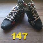 (147.) Adidas 36 2/3-os, fekete-mintás cipő, használt fotó