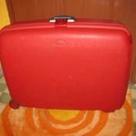 Samsonite gurulós bőrönd 75x58x26 piros újsz, bombabiztos, számzár, 3 ponton zár, nem nehéz fotó