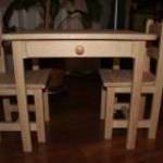 gyerekasztal gyerekszék gyerek asztal szék pad sámli hokedli fa bútor fotó