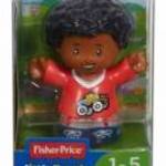 Fisher Price - Little people figurák - Chris piros pólóban FGG10 - Mattel fotó