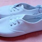 ÚJ Fehér vászon tornacipő iskolai tornaórákra 40-es fotó