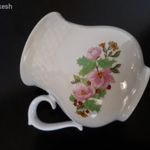 Hollóházi porcelán virágos pocakos bögre fotó